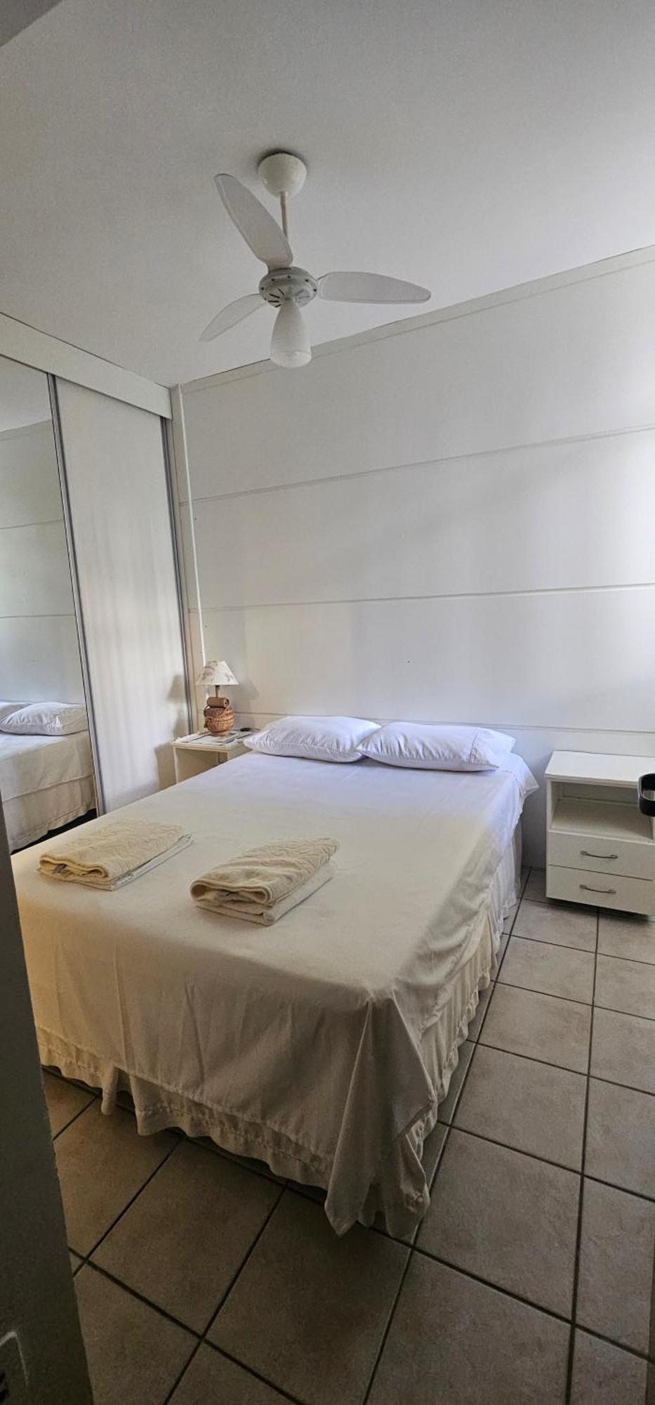 Apartamento Ap Tres Quartos P Quatro Pessoas *